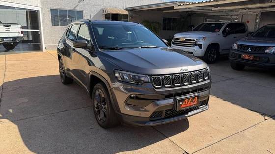 JEEP COMPASS 1.3 T270 TURBO FLEX LONGITUDE AT6 JEEP COMPASS 1.3 T270 TURBO FLEX LONGITUDE AT6